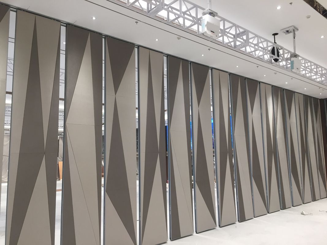 Movable Partition Wall Ultrahigh For Banquet Hall With Semi-automatic Turning Track