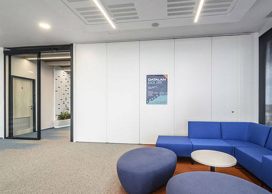 अनुकूलन योग्य मॉड्यूलर ठोस विभाजन दीवारें मेलामाइन बोर्ड दीवार विभाजन स्टील पैनल 48db कम